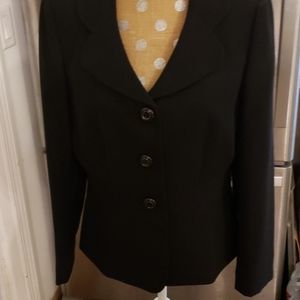 Tahari blazer